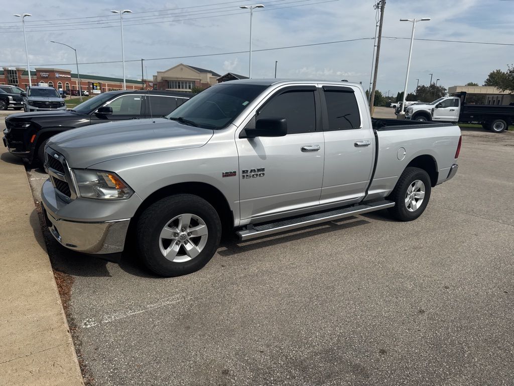 2018 Ram 1500 SLT photo 3