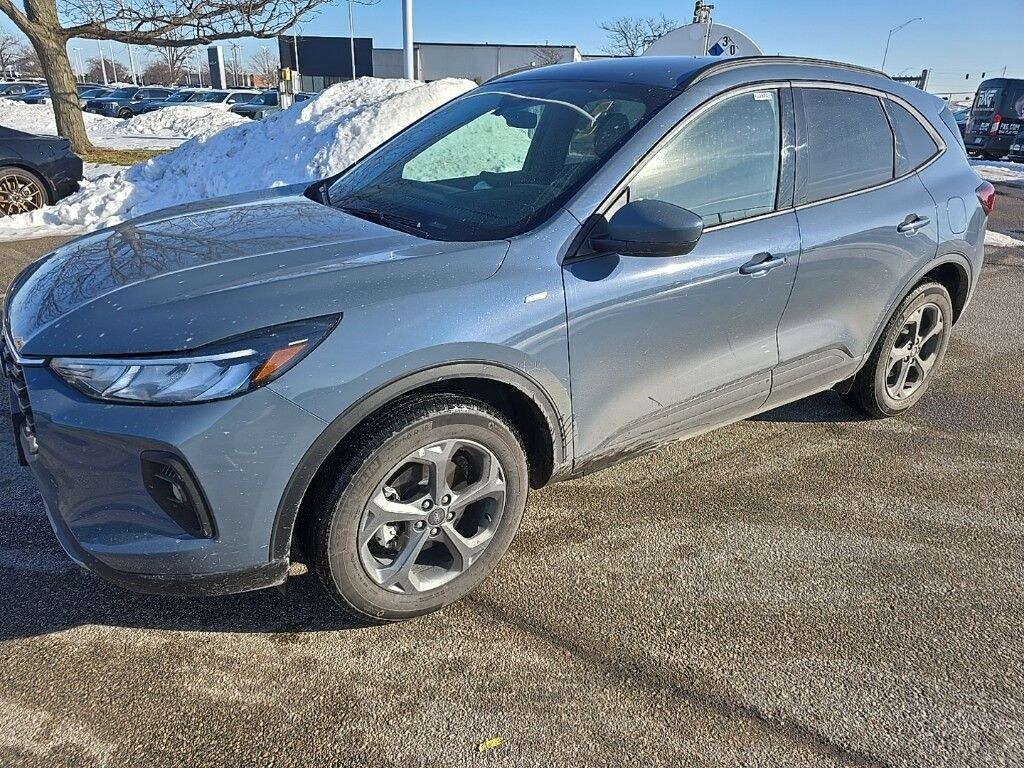 Used 2025 Ford Escape ST-Line Select SUV