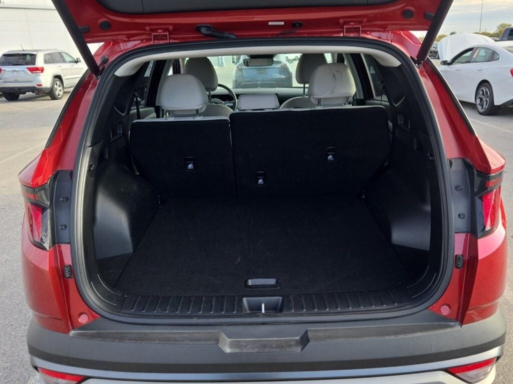 Used 2025 Hyundai Tucson Hybrid Blue SUV