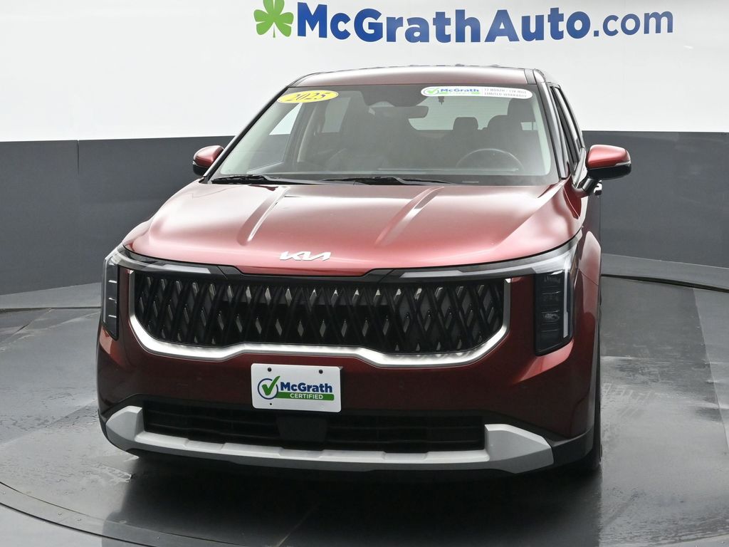 2025 Kia Carnival LXS photo 4