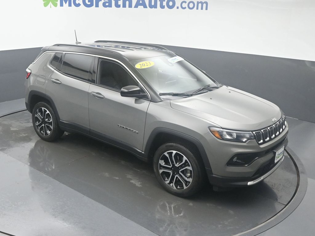 2023 Jeep Compass Limited photo 2