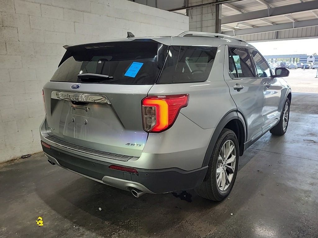 2024 Ford Explorer Limited photo 3