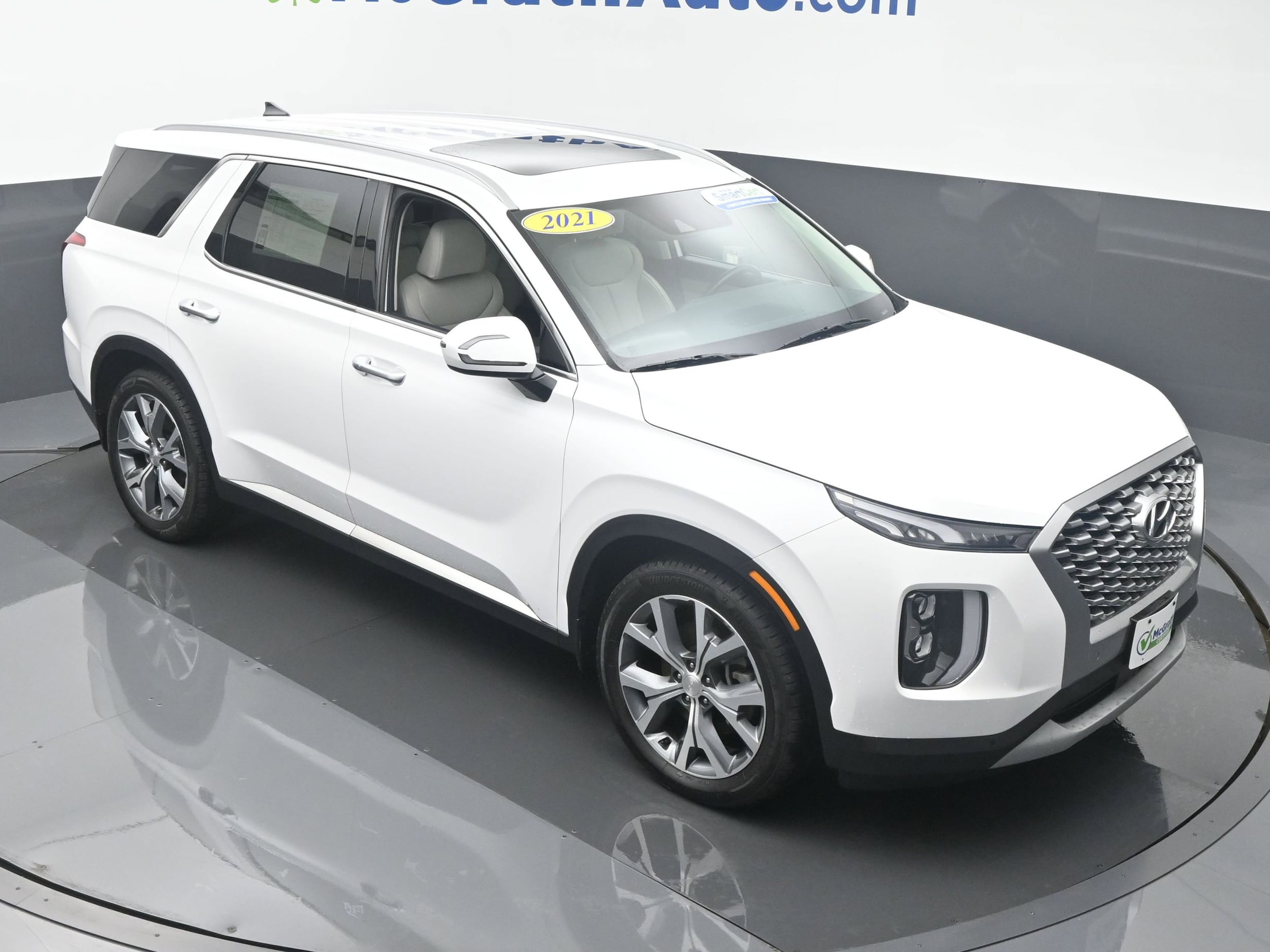 Used 2021 Hyundai Palisade SEL with VIN KM8R4DHE4MU221629 for sale in Hiawatha, IA