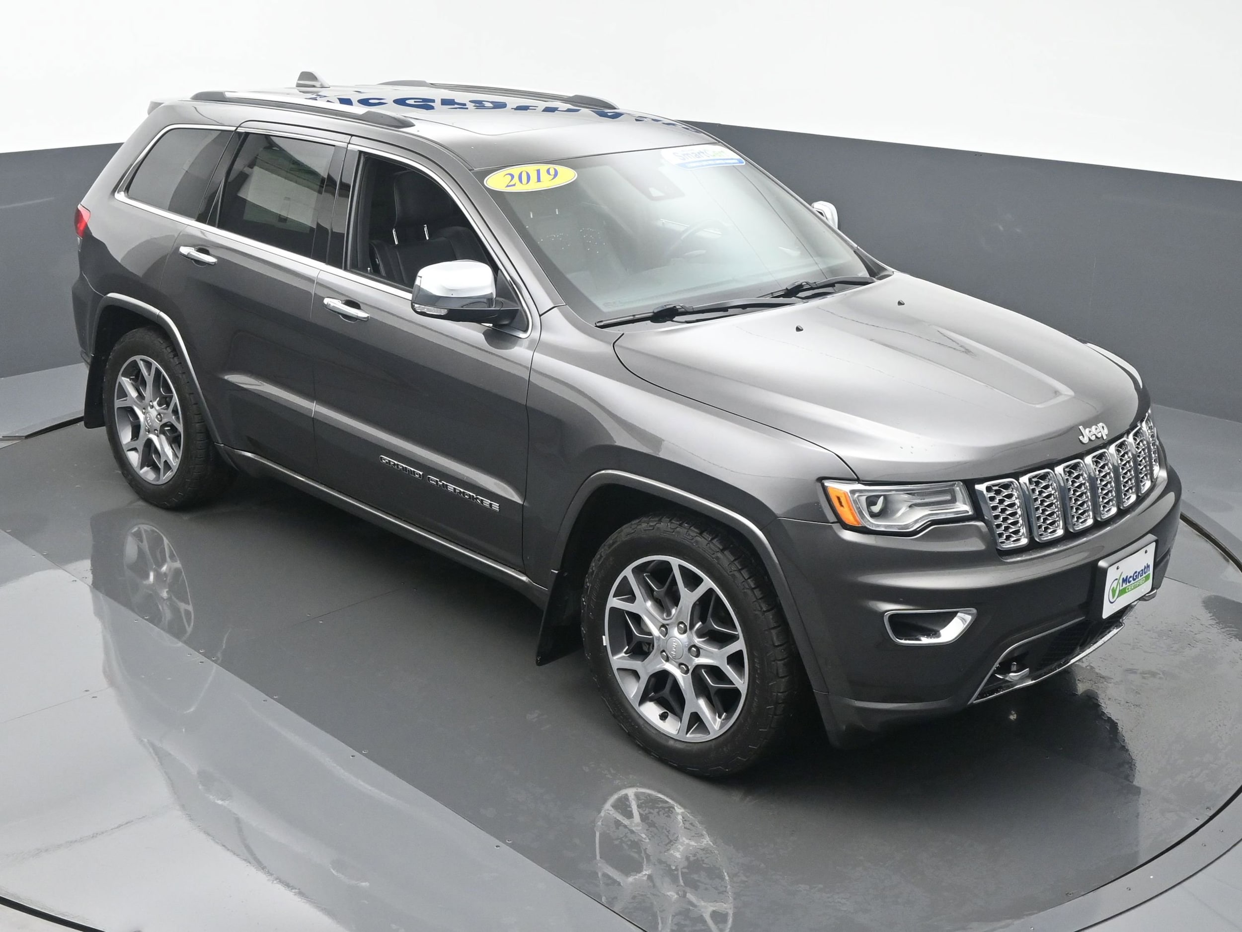 Used 2019 Jeep Grand Cherokee Overland with VIN 1C4RJFCG5KC703160 for sale in Hiawatha, IA