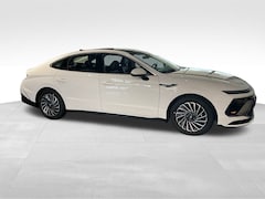 2025 Hyundai Sonata Hybrid Limited Sedan