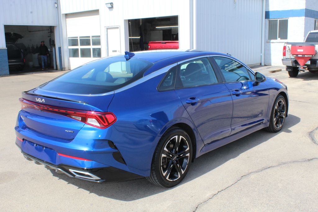2022 Kia K5 GT-Line photo 3
