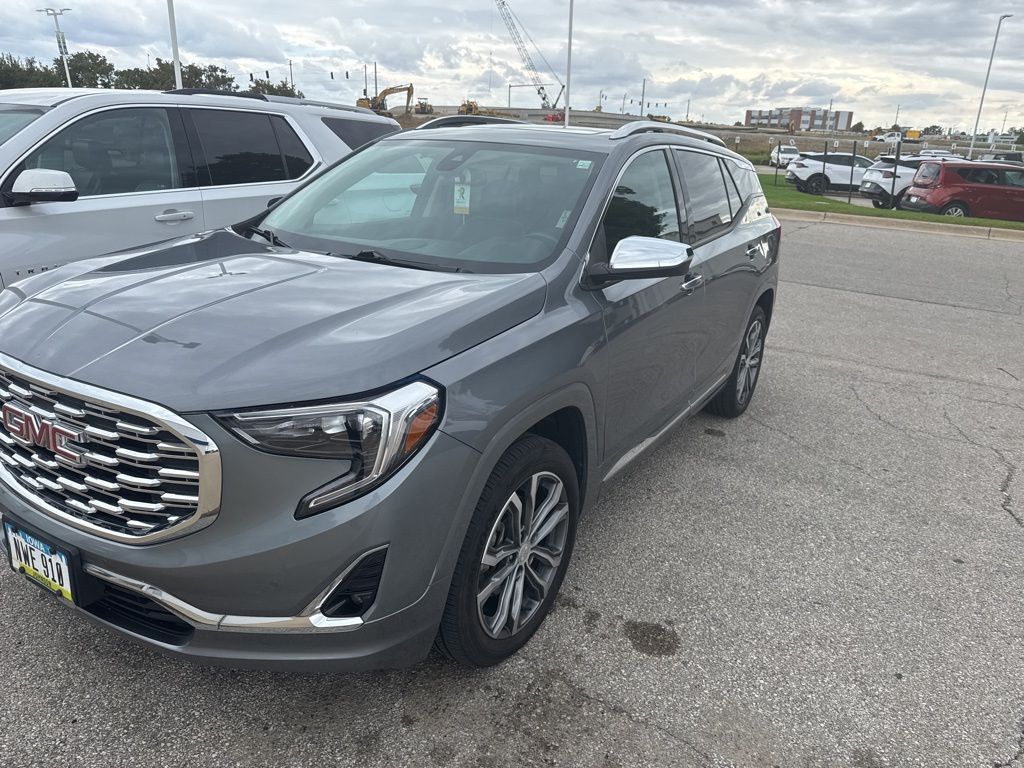 2020 Gmc Terrain Denali photo 2