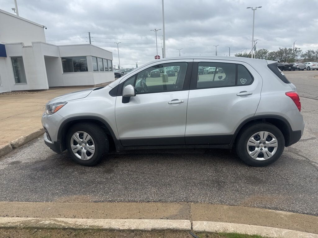 Used 2017 Chevrolet Trax LS SUV