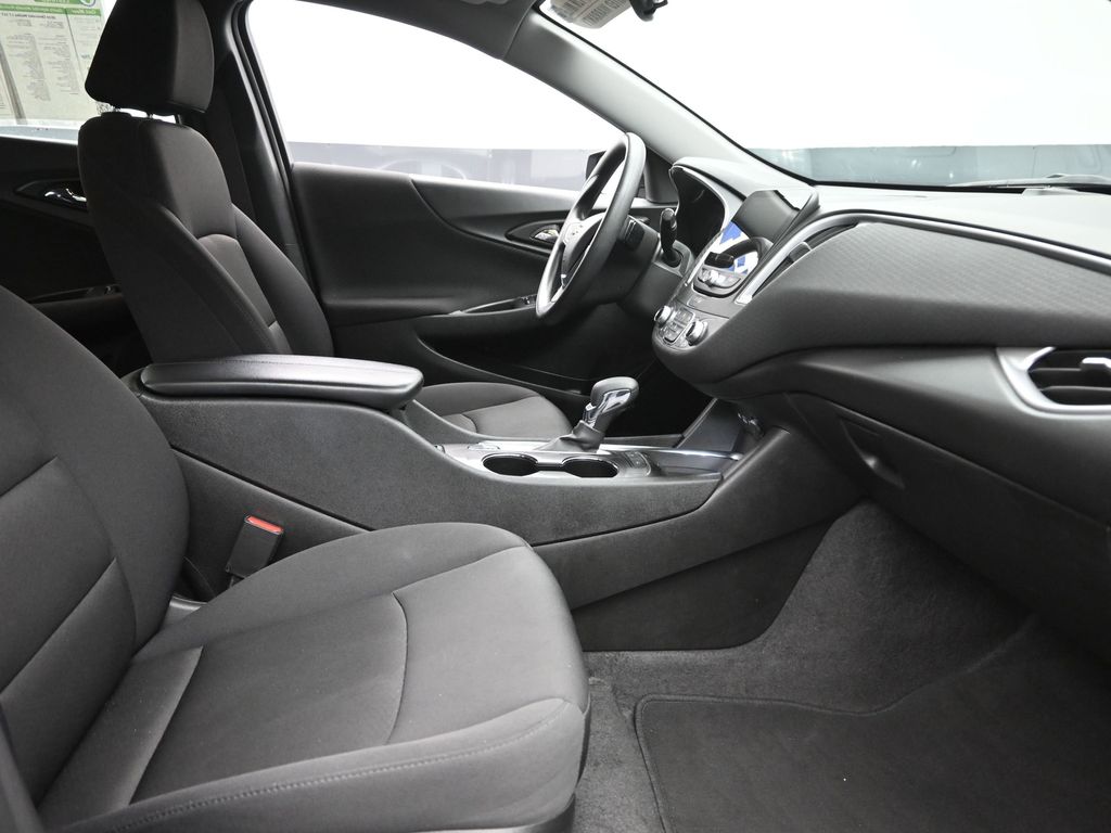 2024 Chevrolet Malibu 1LT - Photo 7