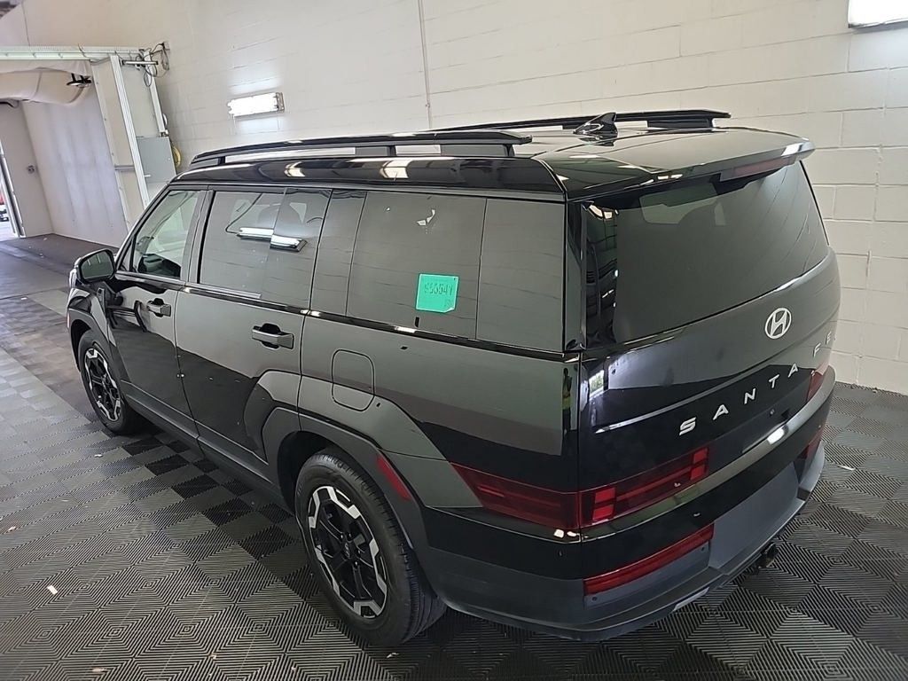 2025 Hyundai Santa Fe SEL photo 3