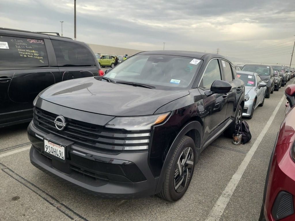 2025 Nissan Kicks SV photo 2