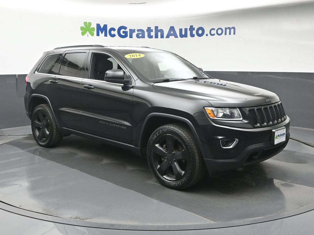 Used 2014 Jeep Grand Cherokee Laredo with VIN 1C4RJFAGXEC193931 for sale in Cedar Rapids, IA