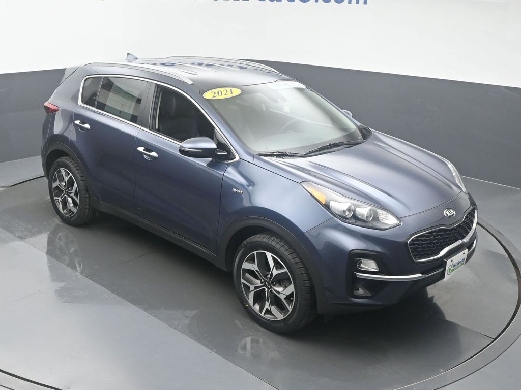 Used 2021 Kia Sportage EX with VIN KNDPNCAC5M7856790 for sale in Hiawatha, IA