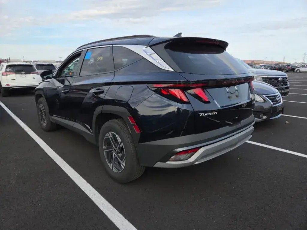 2025 Hyundai Tucson Hybrid Blue photo 3