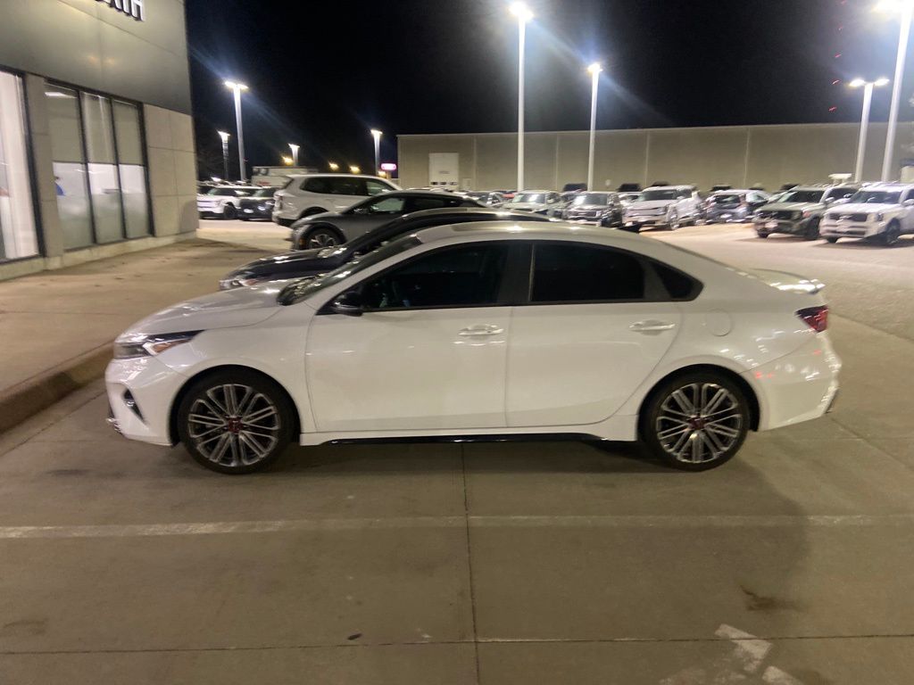 2024 Kia Forte GT photo 3