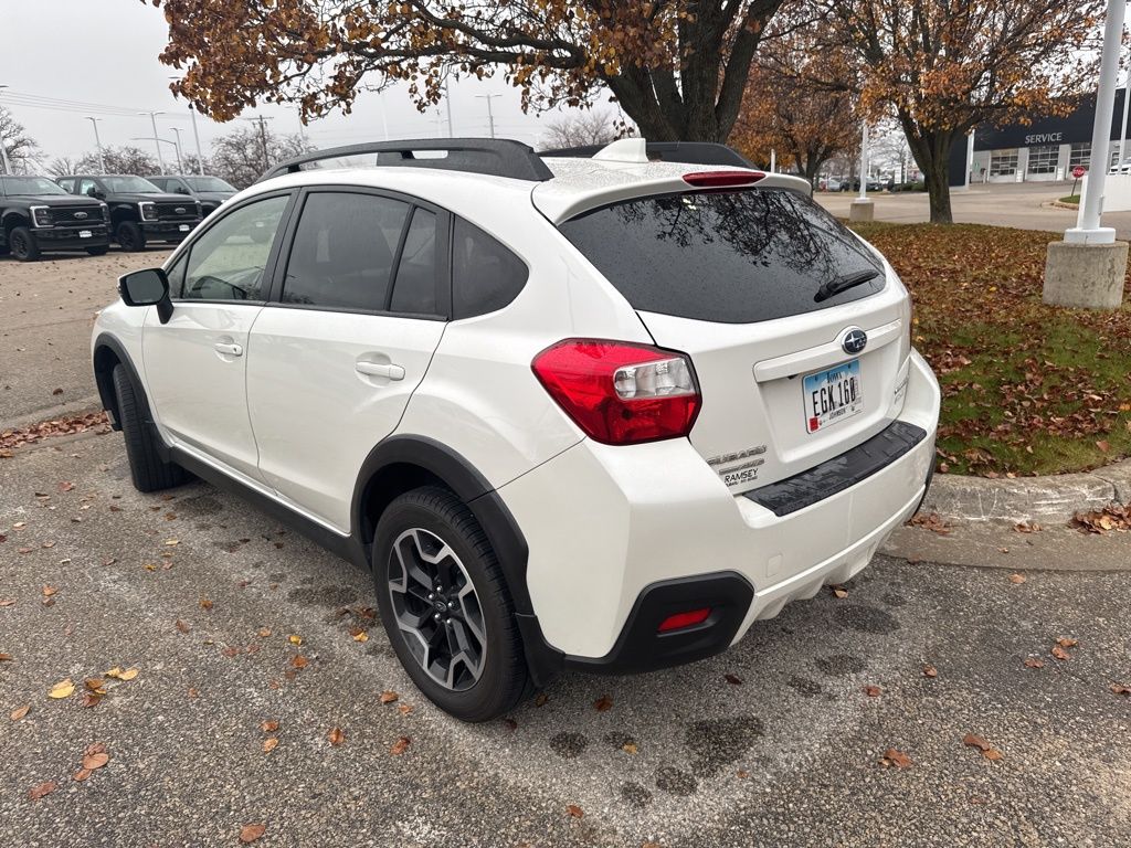2017 Subaru Crosstrek 2.0i Limited photo 2