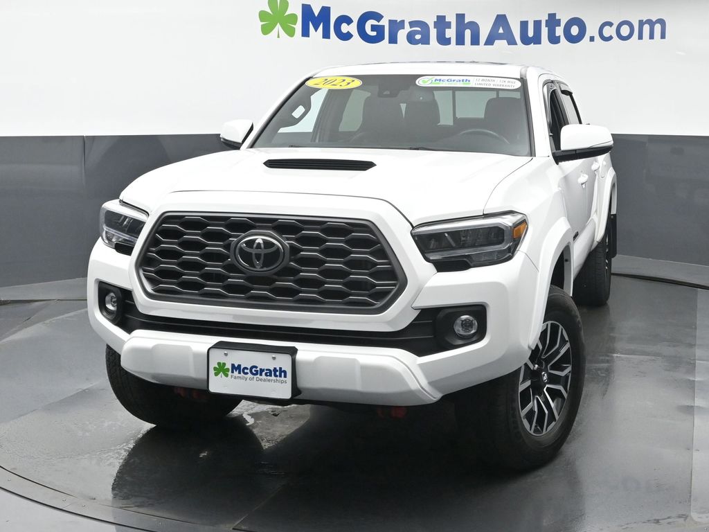 2023 Toyota Tacoma SR photo 4