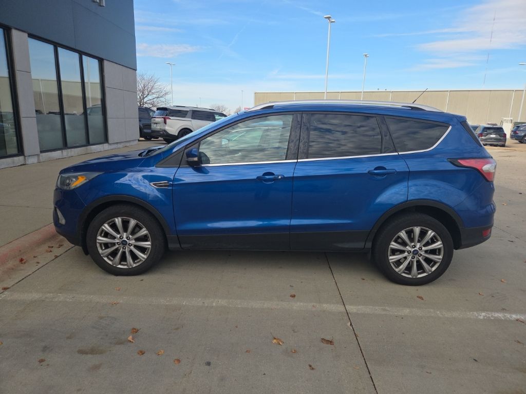 2017 Ford Escape Titanium photo 2