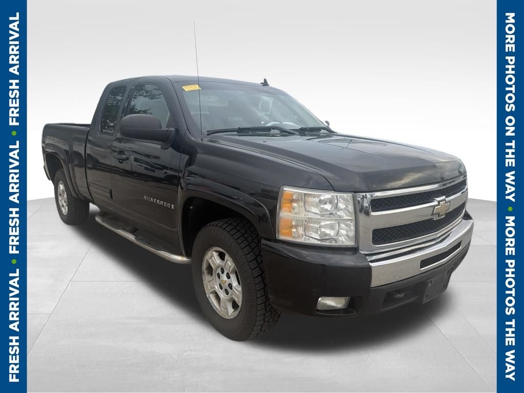Used 2009 Chevrolet Silverado 1500 LT Truck