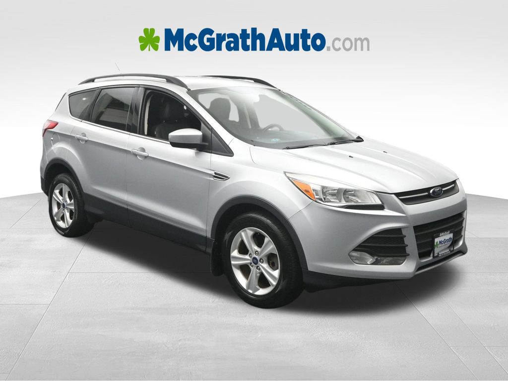 Used 2015 Ford Escape SE with VIN 1FMCU9GX9FUA75107 for sale in Hiawatha, IA