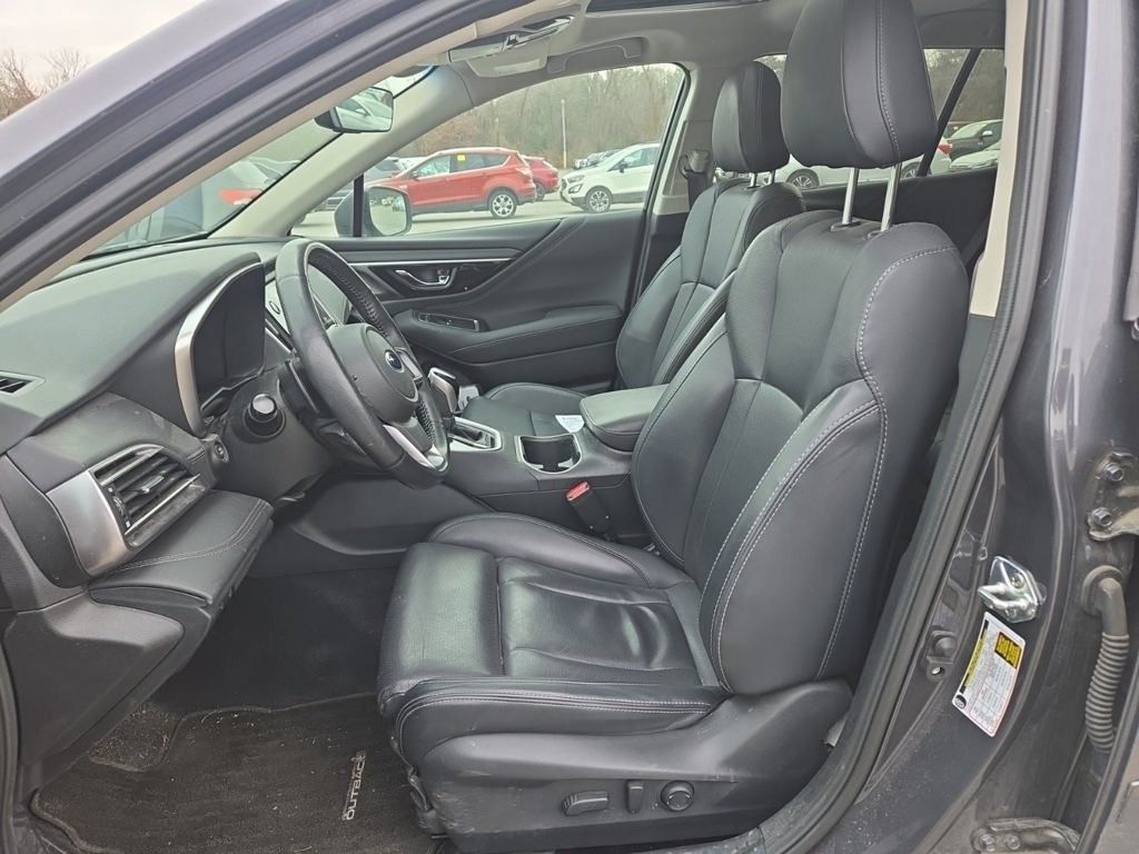 2022 Subaru Outback Limited photo 3