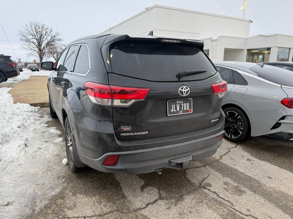 Used 2017 Toyota Highlander XLE SUV