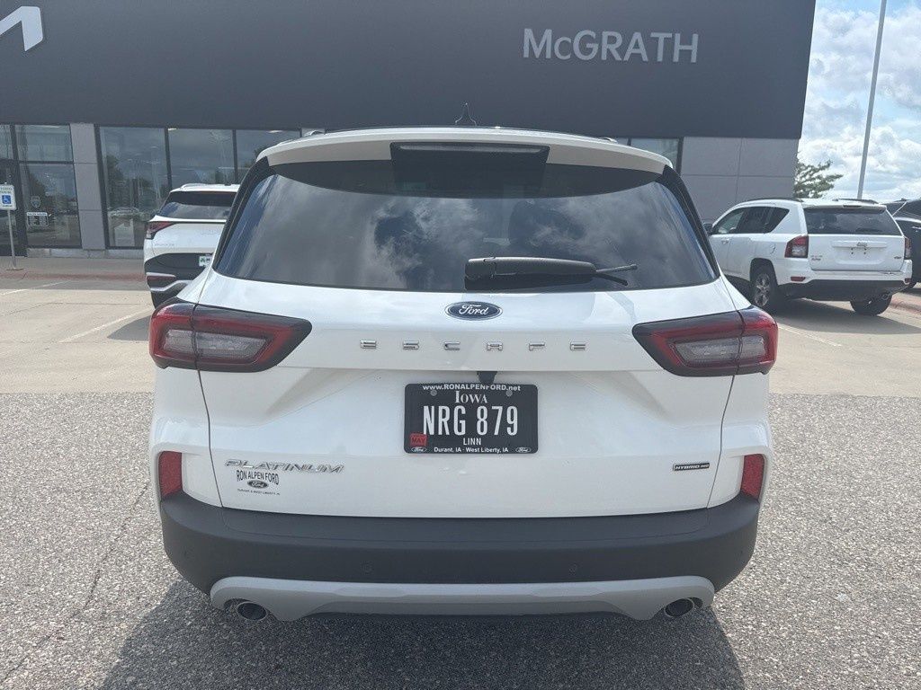 2023 Ford Escape Hybrid Platinum photo 4