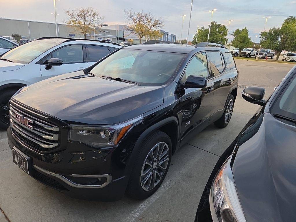 2017 Gmc Acadia All Terrain photo 2