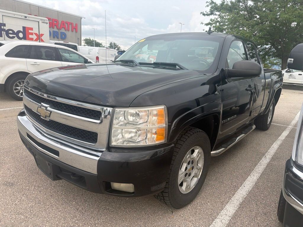 Used 2009 Chevrolet Silverado 1500 LT Truck