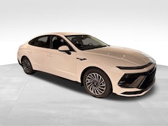 2025 Hyundai Sonata Hybrid SEL Sedan