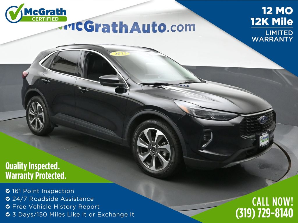 2023 Ford Escape Platinum's photo