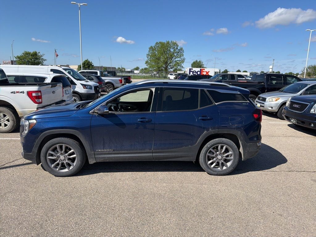 Used 2022 GMC Terrain SLT SUV