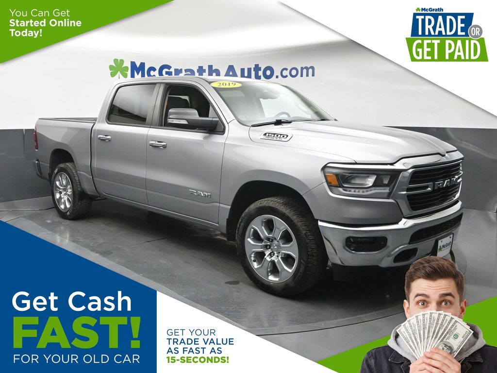 2019 RAM 1500 Big Horn/Lone Star 4x4 Crew Cab 5'7's photo