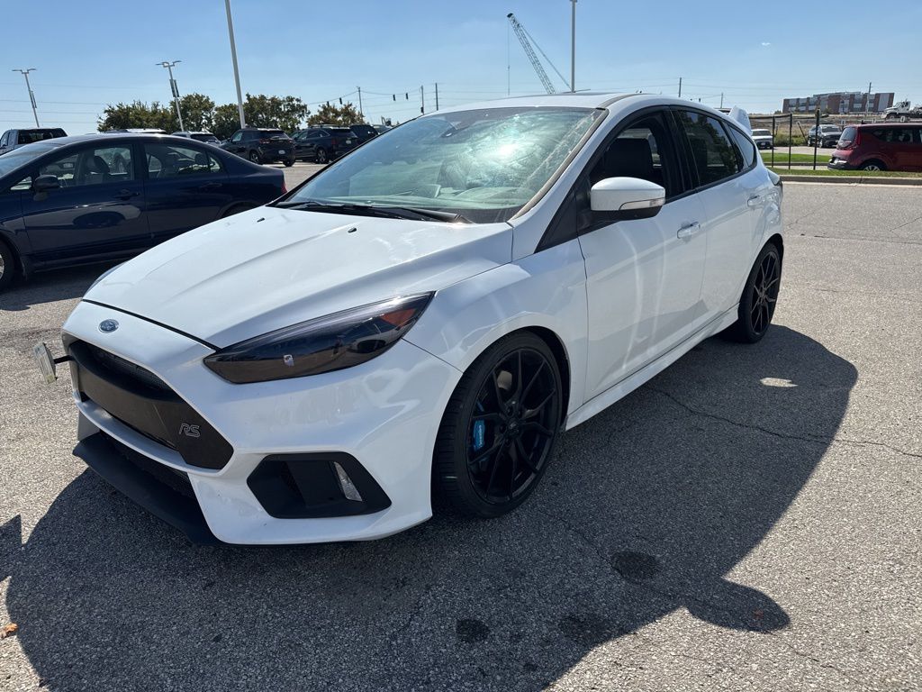 2016 Ford Focus RS photo 2