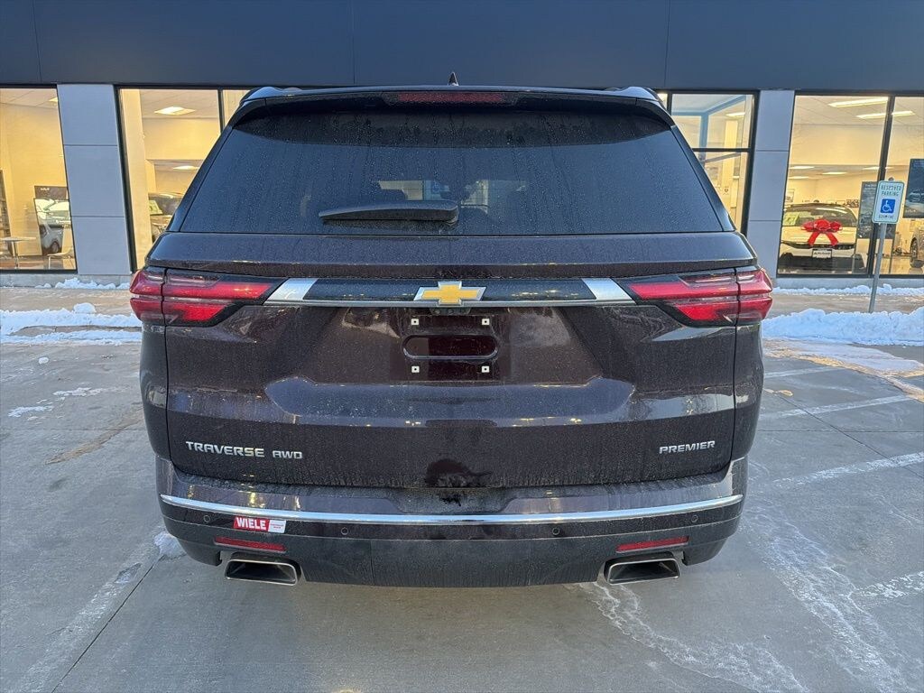 Used 2023 Chevrolet Traverse Premier SUV