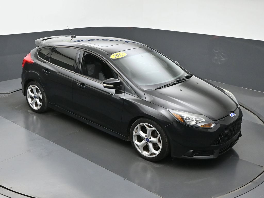 Used 2013 Ford Focus ST with VIN 1FADP3L95DL127099 for sale in Hiawatha, IA
