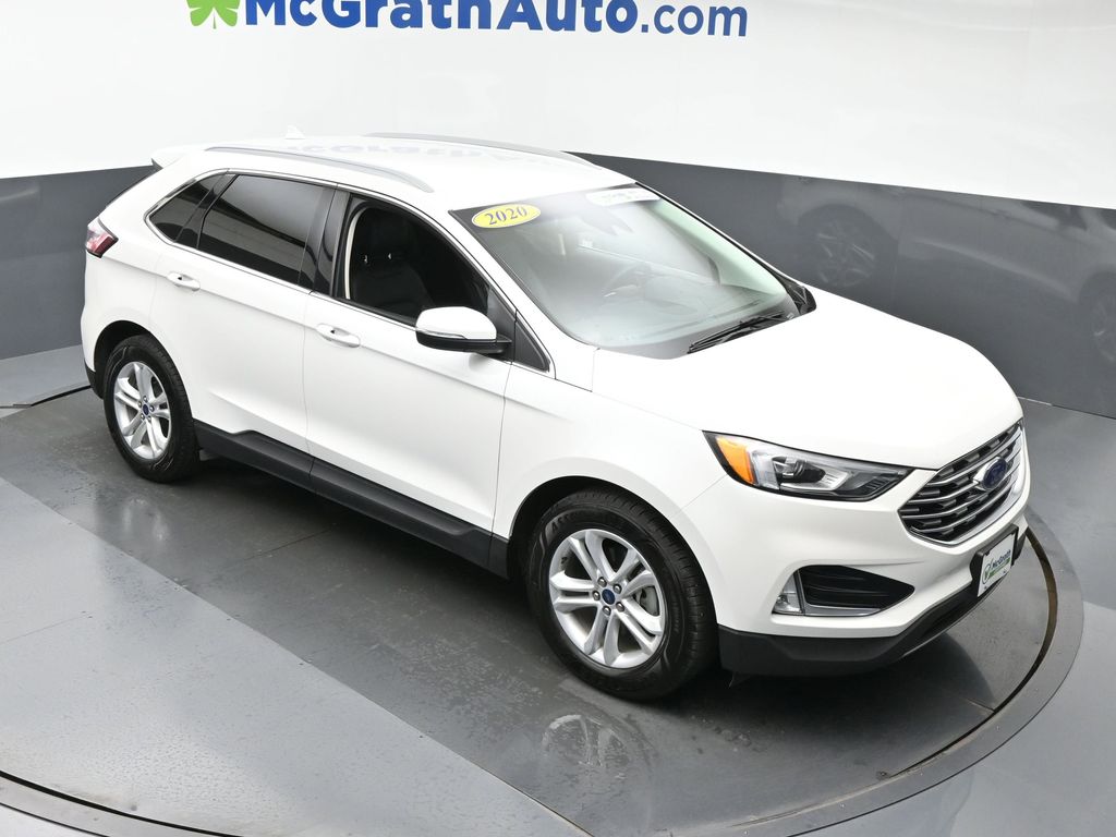 2020 Ford Edge SEL photo 2
