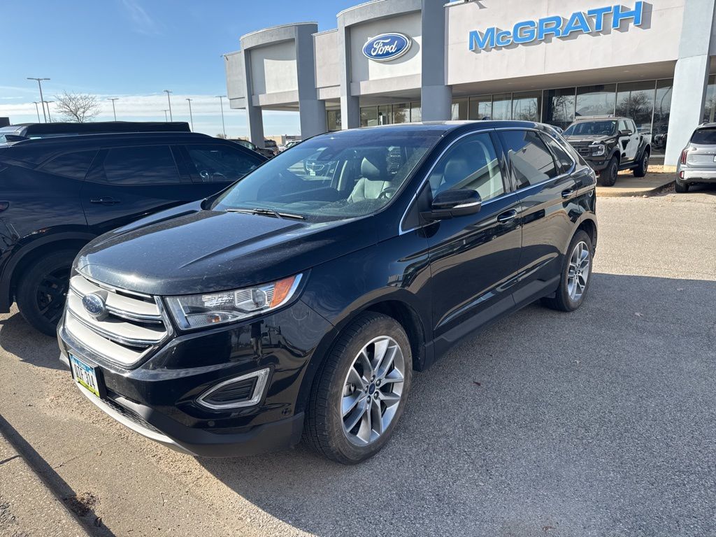 2018 Ford Edge Titanium photo 4