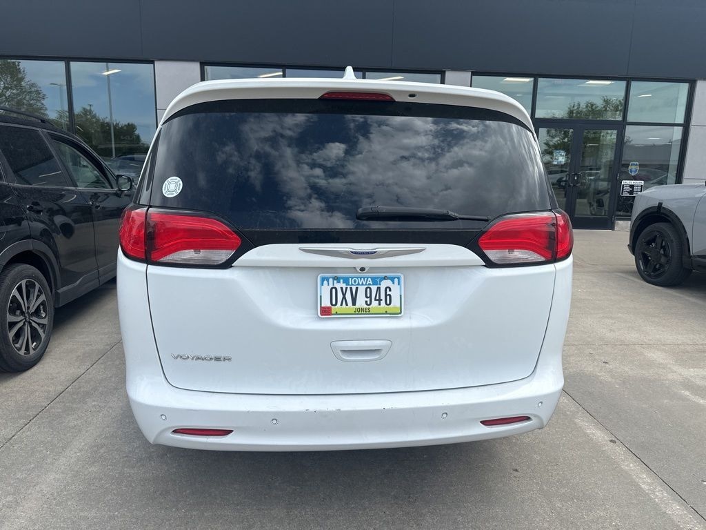 Used 2020 Chrysler Voyager LX Minivan/Van