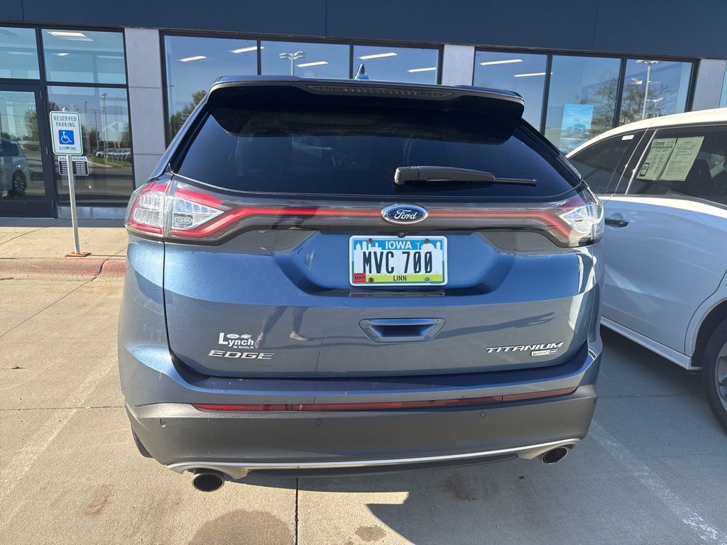 2018 Ford Edge Titanium photo 2