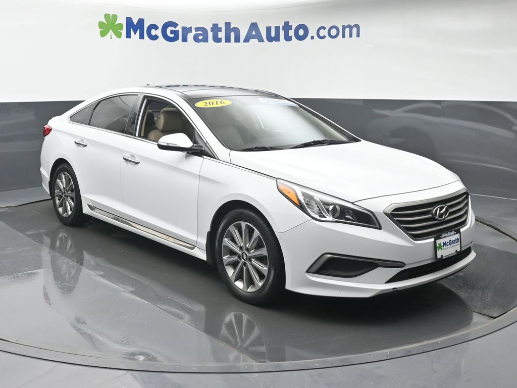 Used 2016 Hyundai Sonata Limited with VIN 5NPE34AF9GH329591 for sale in Hiawatha, IA