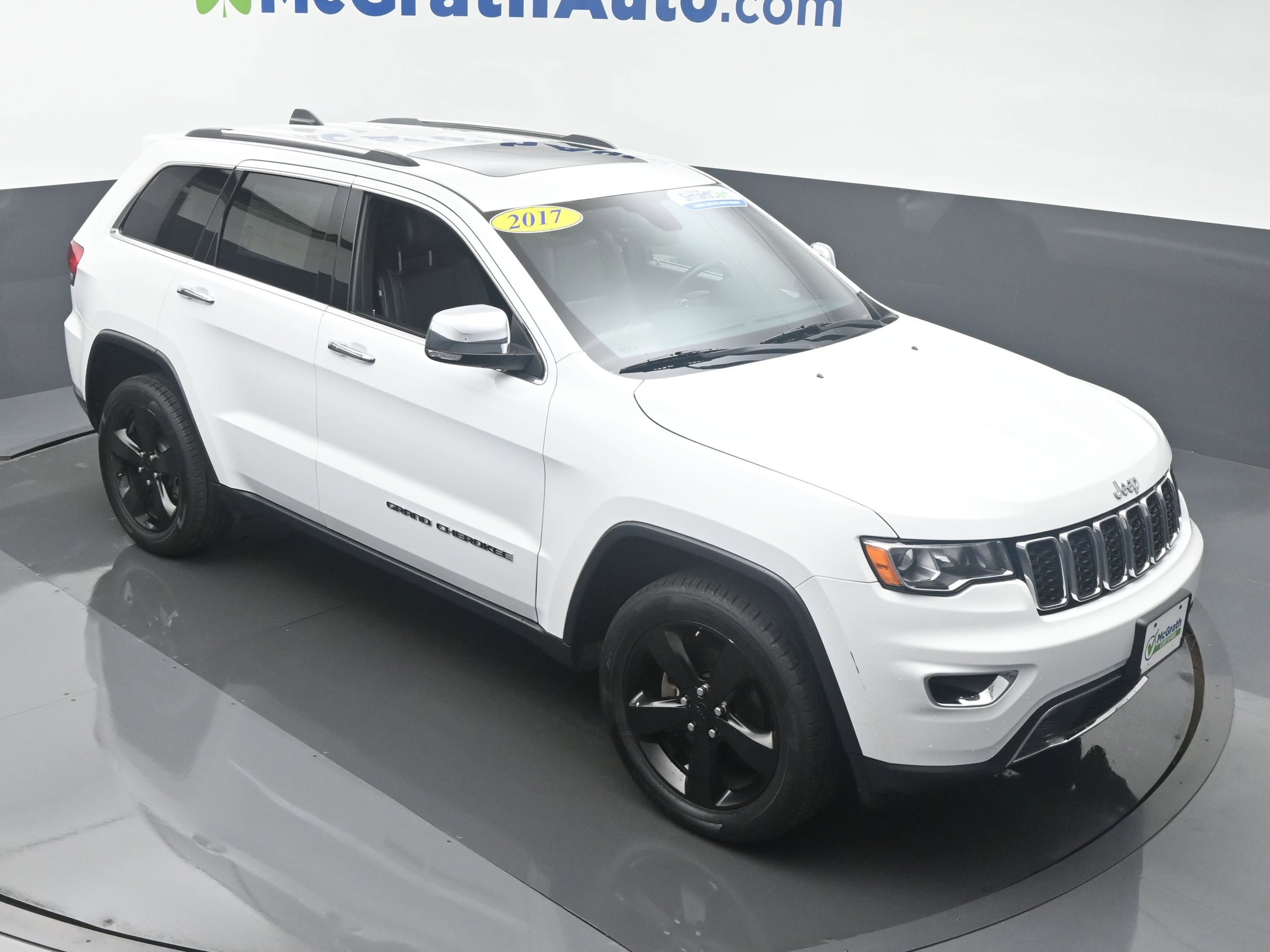 Used 2017 Jeep Grand Cherokee Limited with VIN 1C4RJFBG3HC901410 for sale in Hiawatha, IA