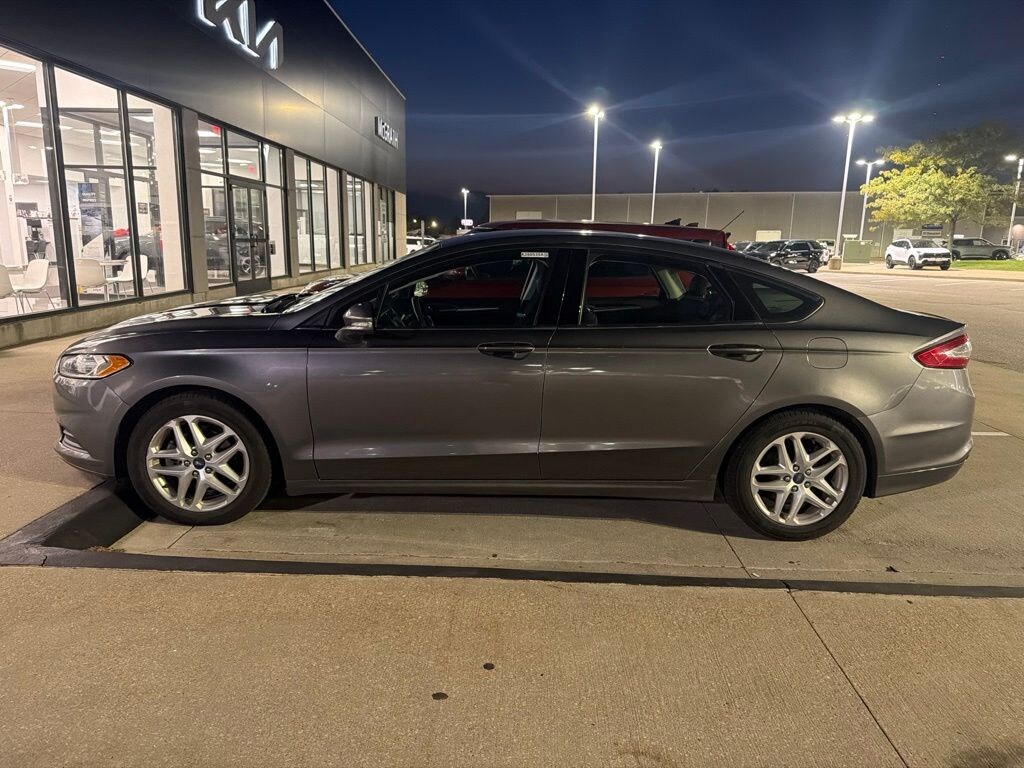 Used 2013 Ford Fusion SE Sedan