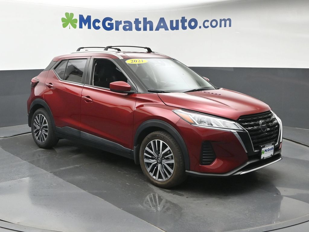 Used 2021 Nissan Kicks SV with VIN 3N1CP5CV7ML512251 for sale in Hiawatha, IA