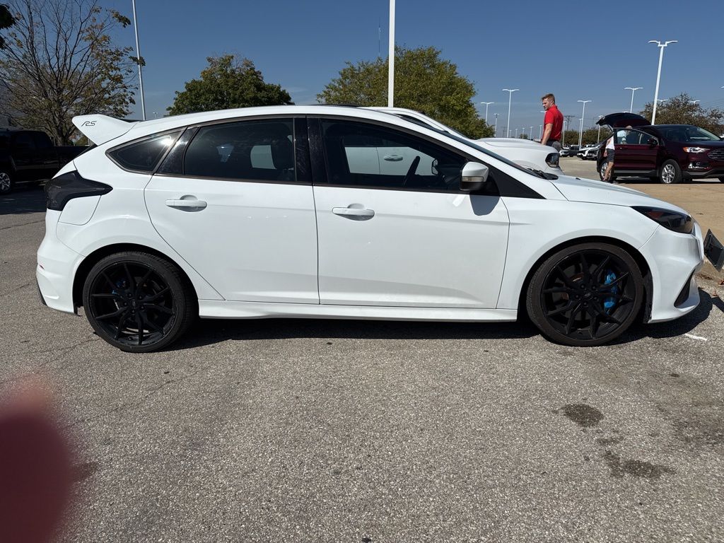 2016 Ford Focus RS photo 3