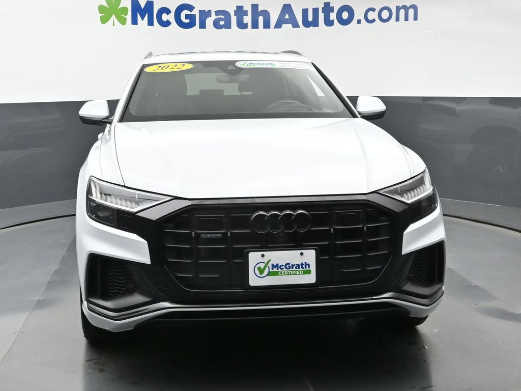 2022 Audi Q8 55 Prestige photo 2