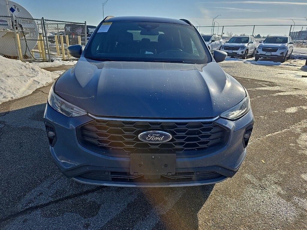 Used 2025 Ford Escape ST-Line Select SUV