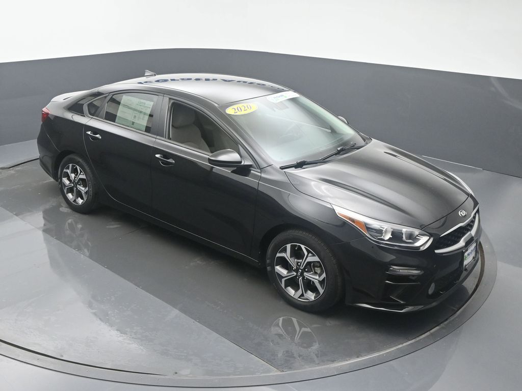 Used 2020 Kia FORTE LXS with VIN 3KPF24AD1LE202743 for sale in Hiawatha, IA