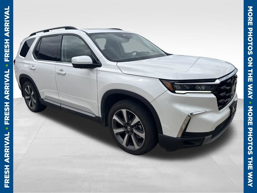 Used 2025 Honda Pilot Elite SUV