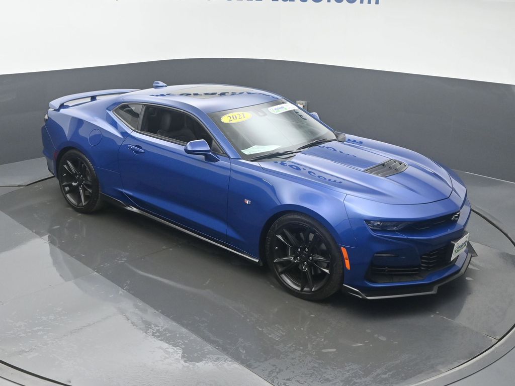 Used 2021 Chevrolet Camaro 2SS with VIN 1G1FH1R79M0129927 for sale in Hiawatha, IA